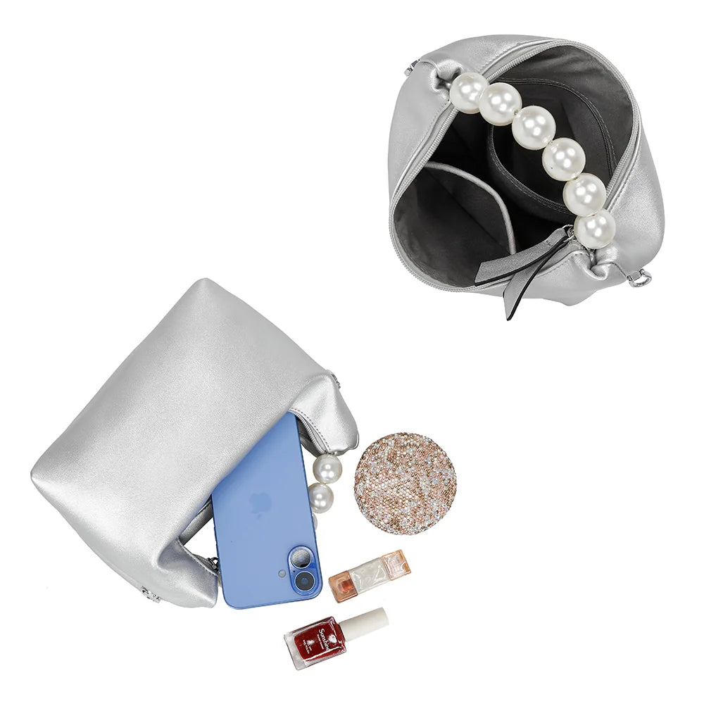 Intérieur du Lumière Perle argent : compartiment zippé pour le téléphone et les petits essentiels – réf. KJ-62044