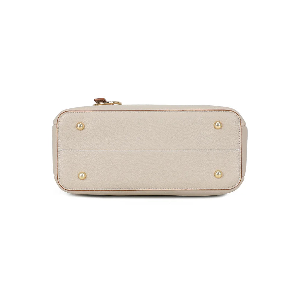 Dessous du Madeleine taupe/marron : base structurée en simili cuir grainé – réf. DG-5815