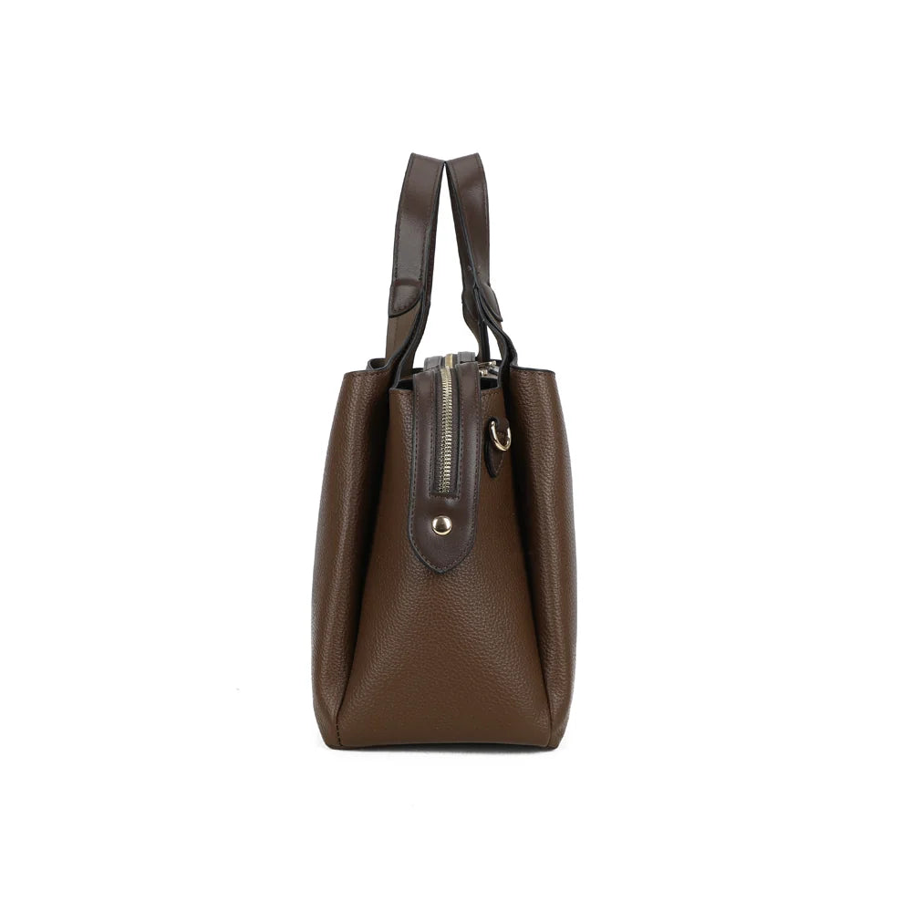 Profil du Madison Chic café : 14 cm de profondeur et patte marron pour la bandoulière – réf. M-9458