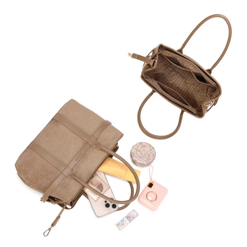 Intérieur du Maëva taupe foncé : zip supérieur, doublure synthétique et poches pour vos essentiels – réf. R-2019
