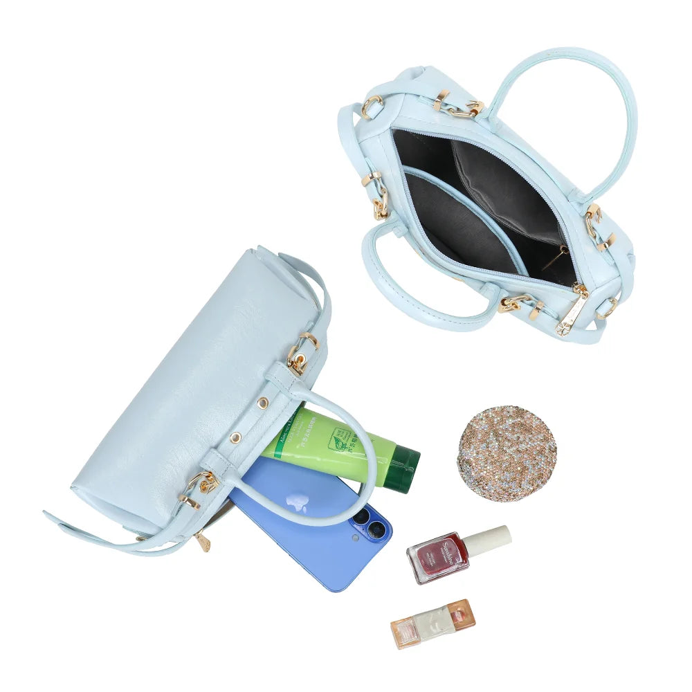 Intérieur zippé du sac Maïa bleu clair : compartiment central et poches pour l’essentiel – réf. KJ-62062