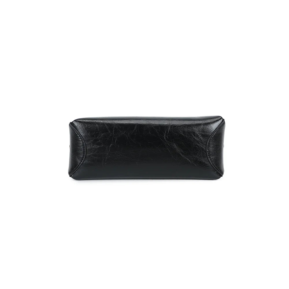 Dessous du sac Maïa noir, forme baril compacte de 24 × 10 × 10 cm – réf. KJ-62062