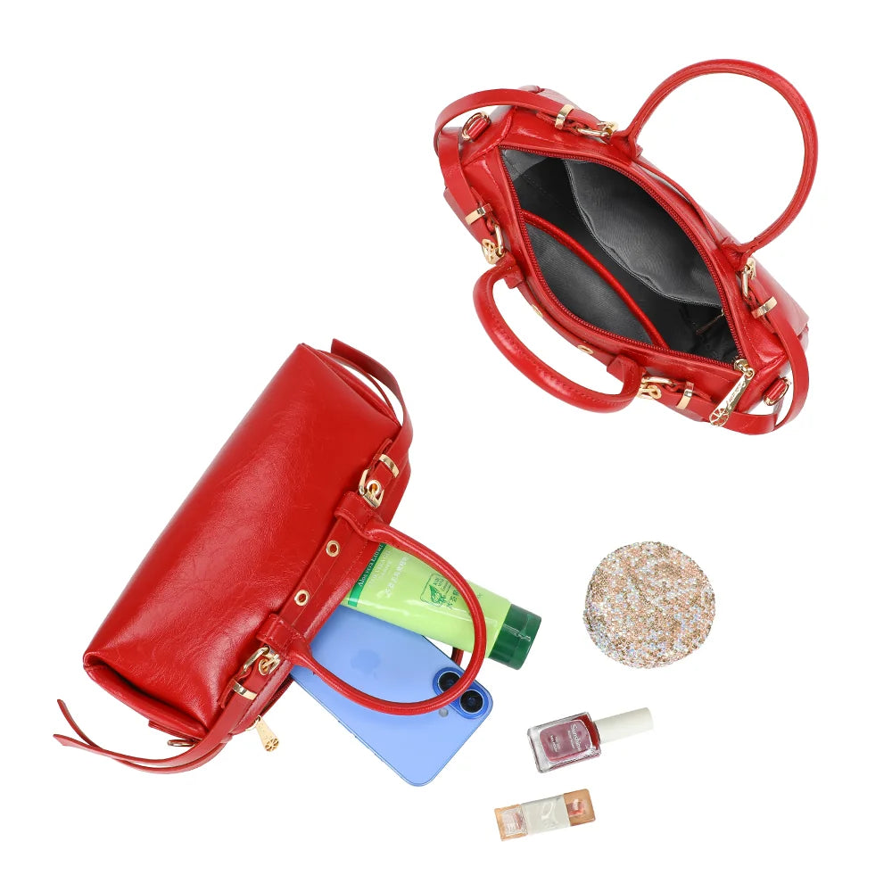 Intérieur zippé du sac Maïa rouge : compartiment central et poches pour l’essentiel – réf. KJ-62062