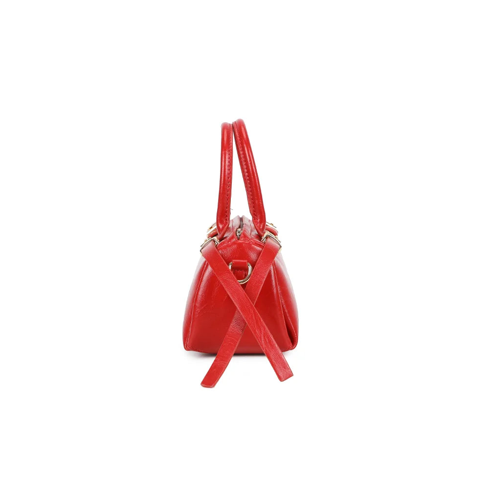 Profil du sac Maïa rouge avec son attache de bandoulière à mousqueton doré – réf. KJ-62062