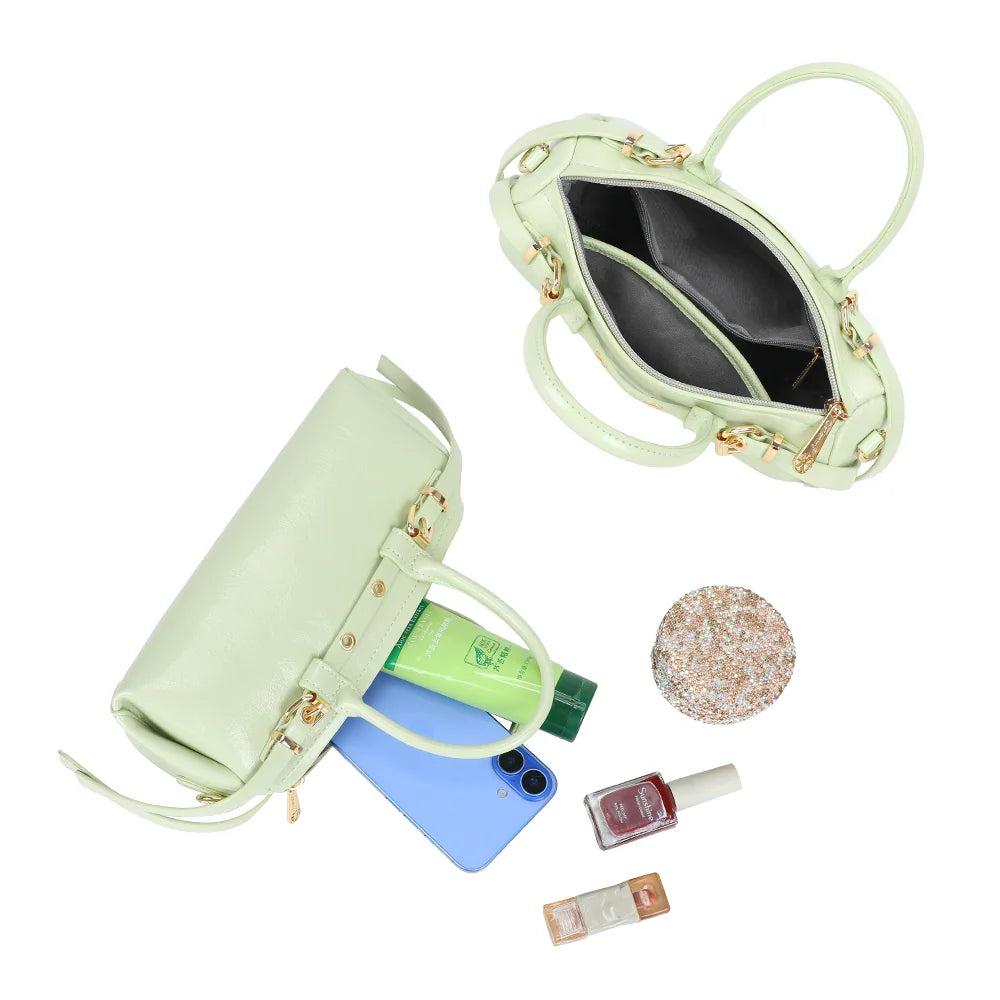Intérieur zippé du sac Maïa vert clair : compartiment central et poches pour l’essentiel – réf. KJ-62062