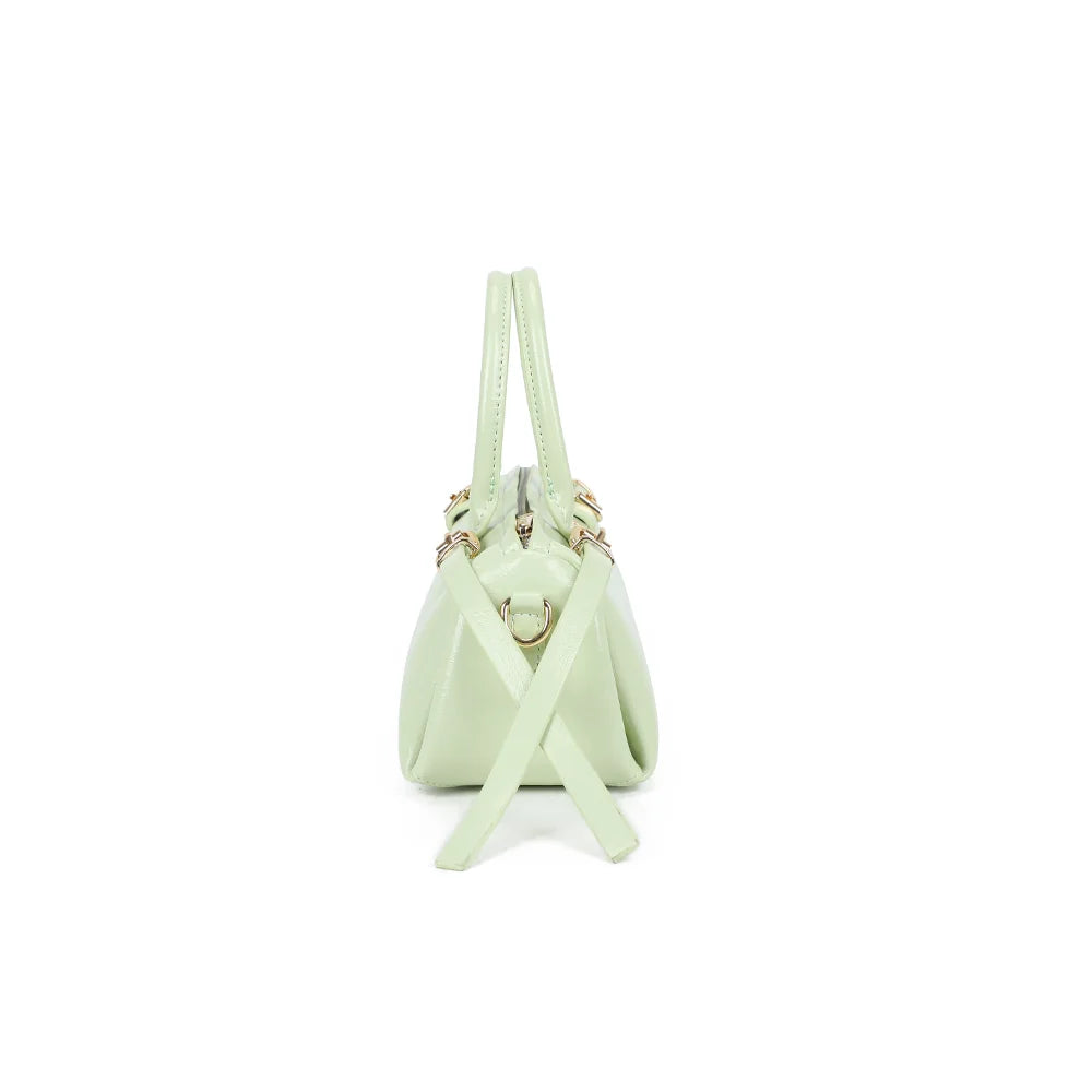 Profil du sac Maïa vert clair avec son attache de bandoulière à mousqueton doré – réf. KJ-62062