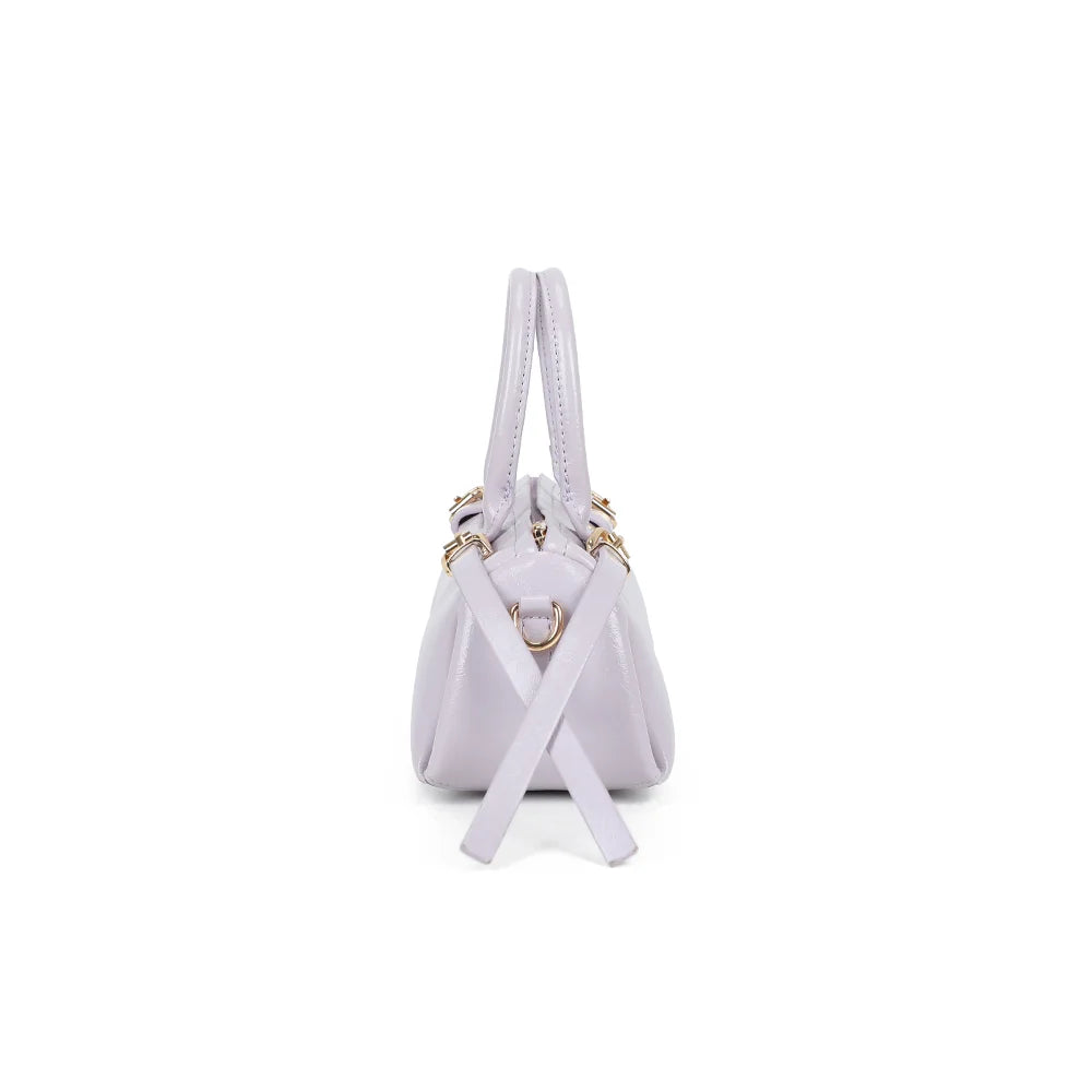 Profil du sac Maïa violet avec son attache de bandoulière à mousqueton doré – réf. KJ-62062
