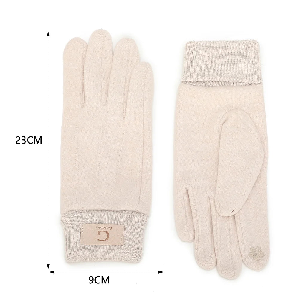 Guide des dimensions des gants Maille Intemporelle beige : 9 cm de large, 23 cm de long, taille unique – réf. PT-77005