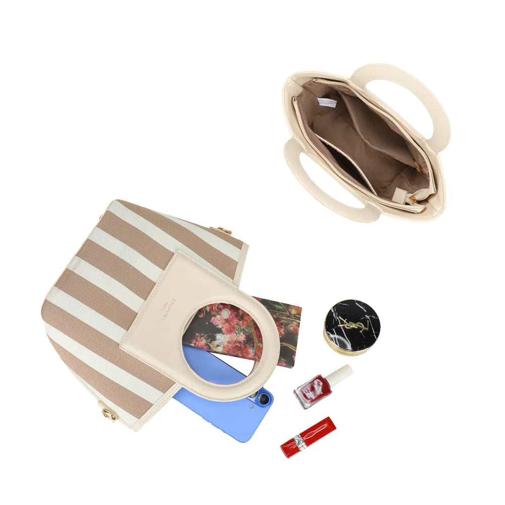 Intérieur du Marbella khaki/beige : compartiment principal et poche plaquée pour les essentiels – réf. DG-5820