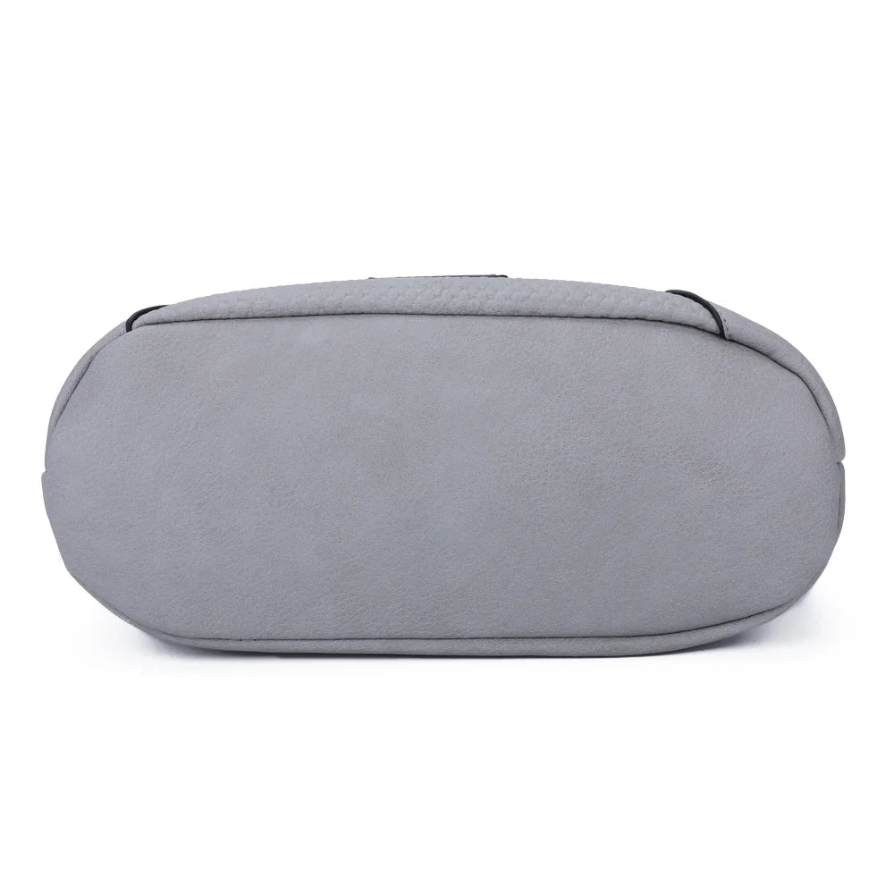 Dessous du sac Marceau gris, silhouette arrondie en simili cuir grainé vegan – réf. M-9263-5
