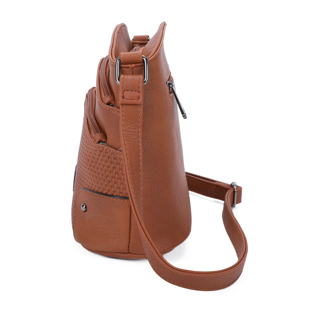 Profil du Marceau marron : volume compact de 12 cm de profondeur et bandoulière réglable – réf. M-9263-5