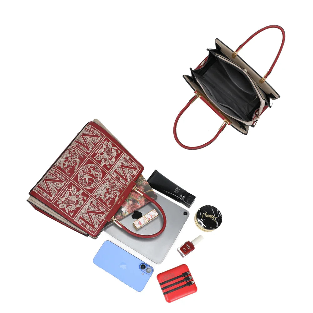Intérieur du Margaux rouge : place pour petite tablette, smartphone et accessoires du quotidien – réf. DQ-8698