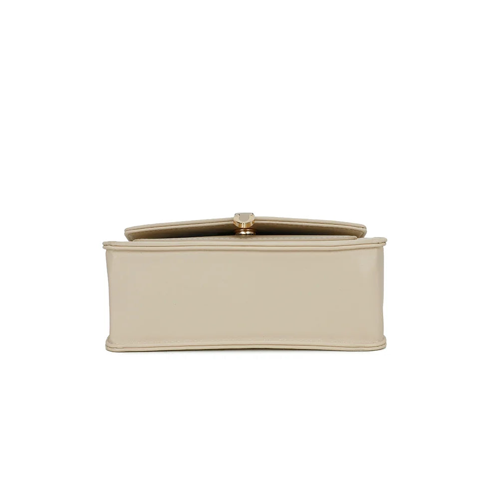 Dessous du sac Marina beige/taupe, une base plate qui aide à garder la silhouette structurée du modèle – réf. C-0160-1