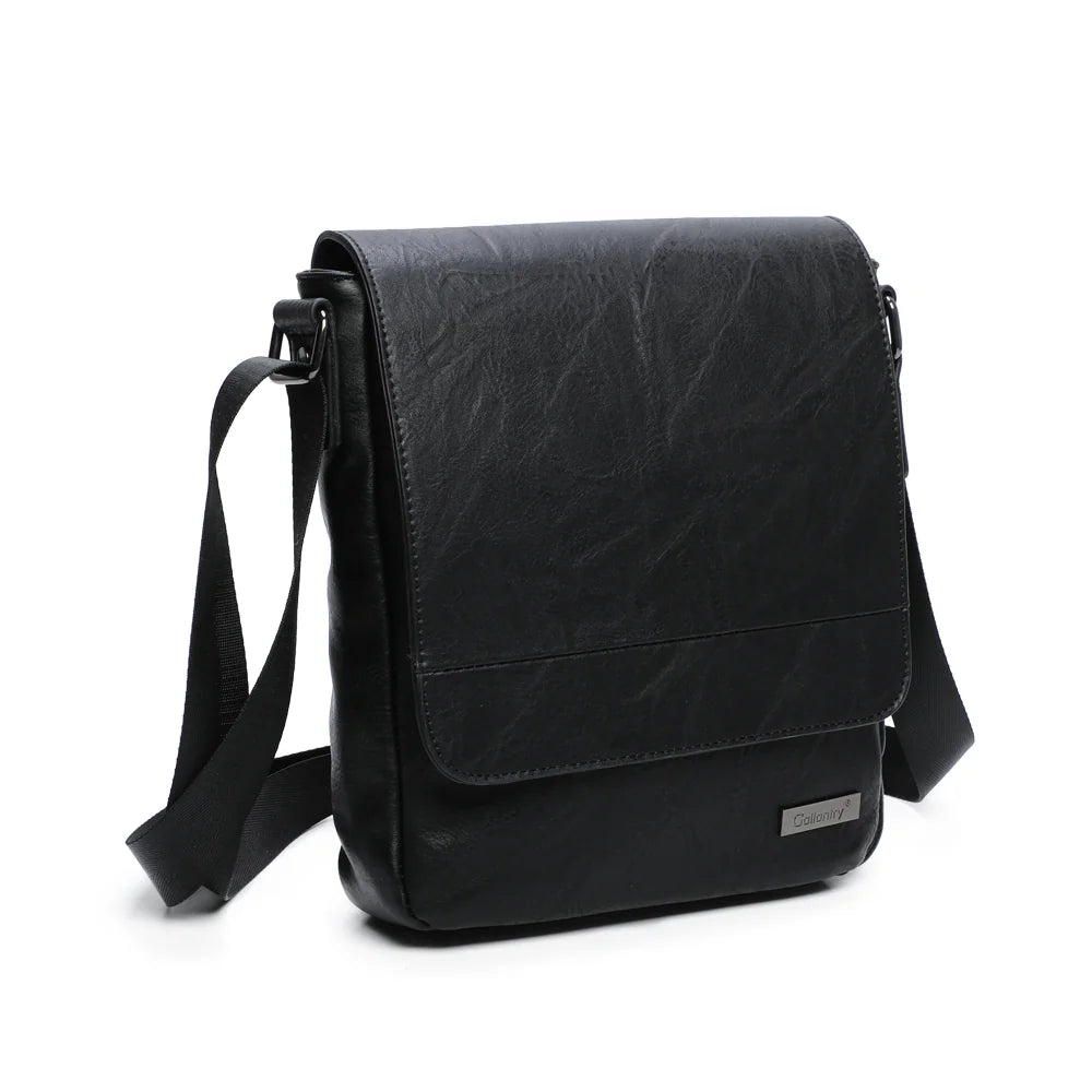 Marvik noir vu de trois quarts : silhouette verticale et plaque métallique Gallantry – réf. KJ-6730