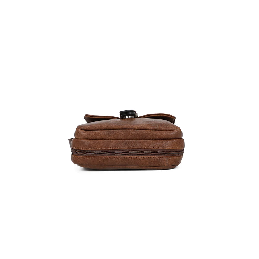 Dessous du Milo marron, simili cuir grainé et surpiqûres ton sur ton – réf. Z-83073