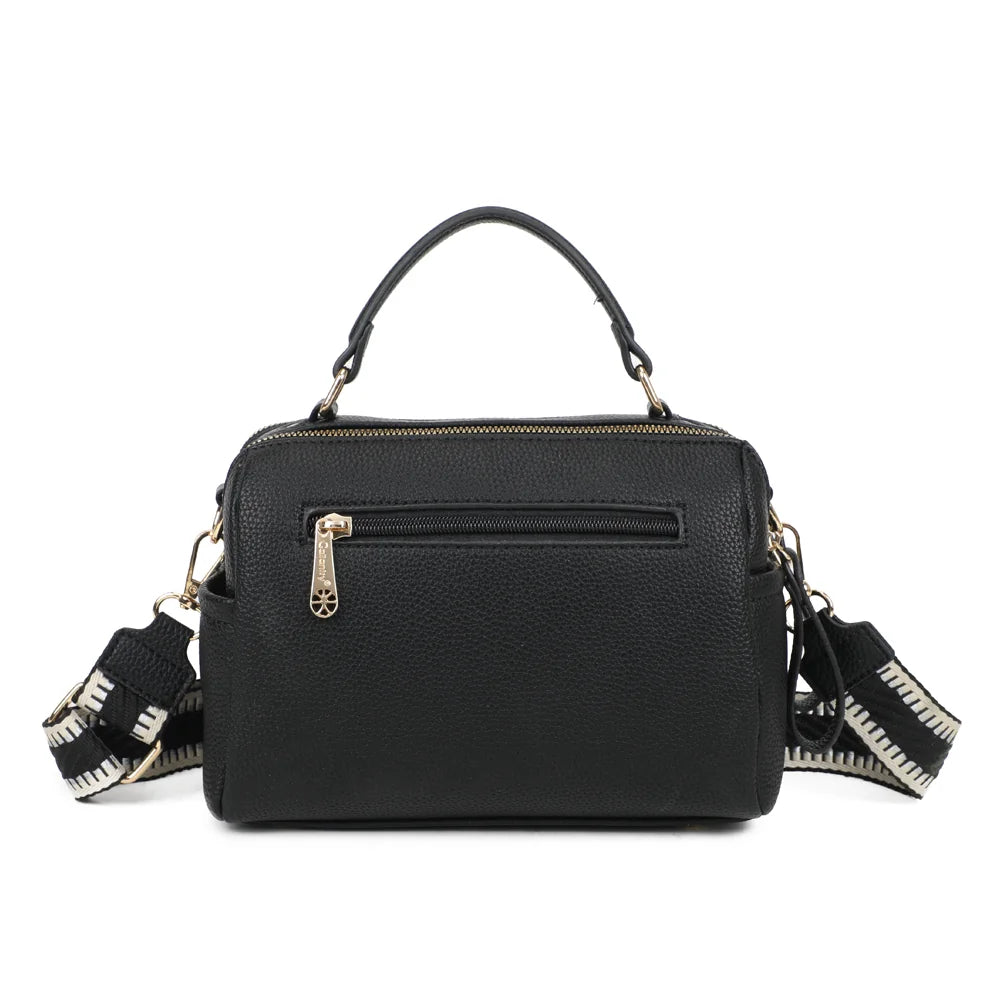 Dos du Mini Boston Élégance noir, simili cuir grainé uni et attaches dorées de la poignée – réf. KJ-62060