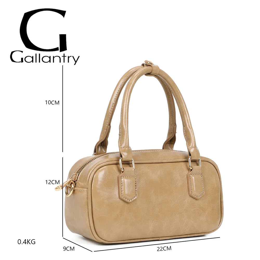 Dimensions du Mini Glossy taupe : 22 × 9 × 12 cm, anses de 10 cm de hauteur, poids 0,4 kg – réf. A-9126