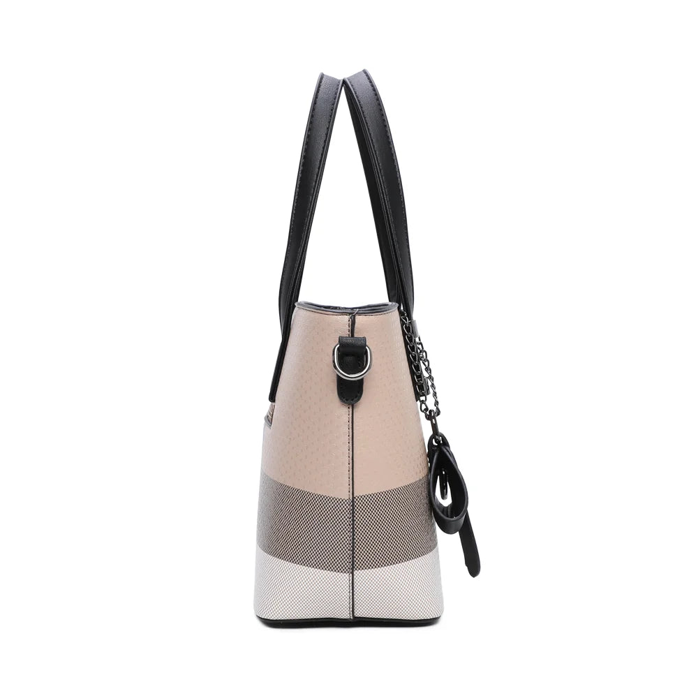 Profil du Mini Jolie taupe/noir : 12 cm de profondeur et attache à mousqueton pour la bandoulière – réf. M-9329-6