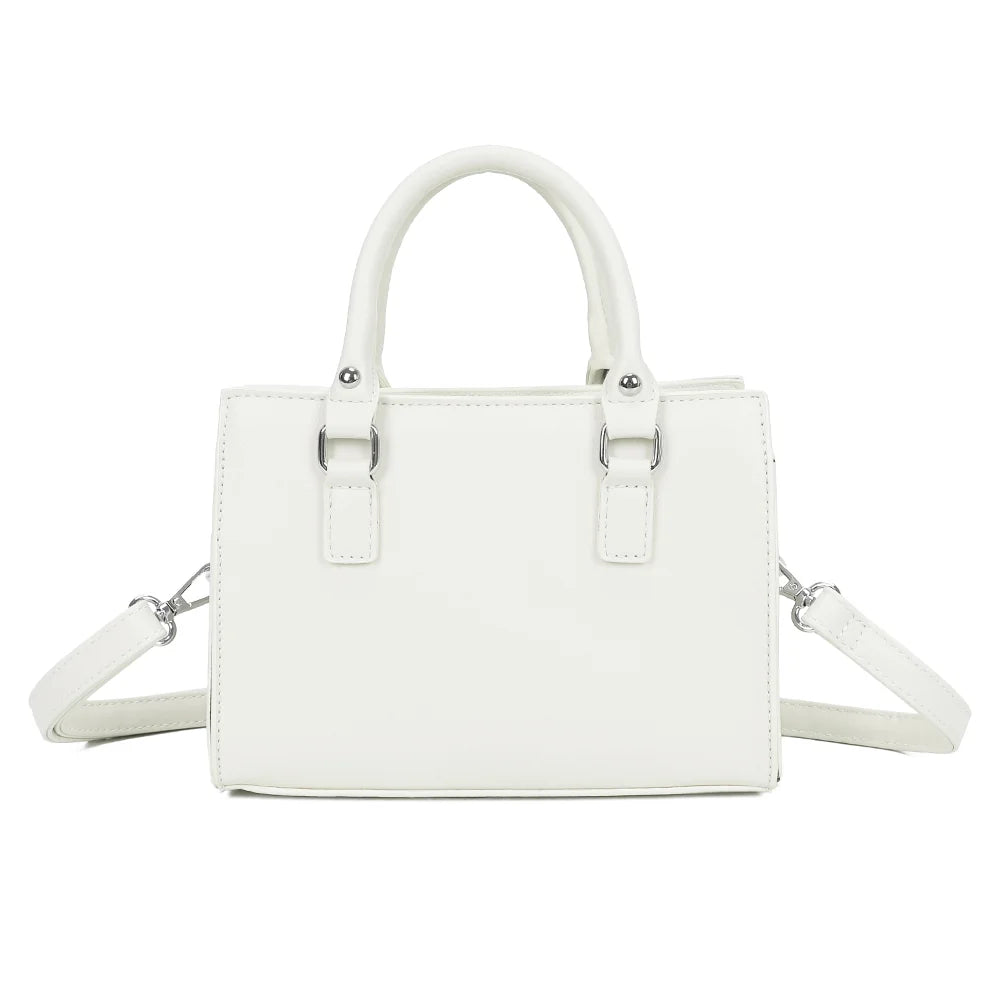 Dos du Minimal Chic blanc, surface lisse et surpiqûres apparentes sur toute la silhouette – réf. KJ-62058