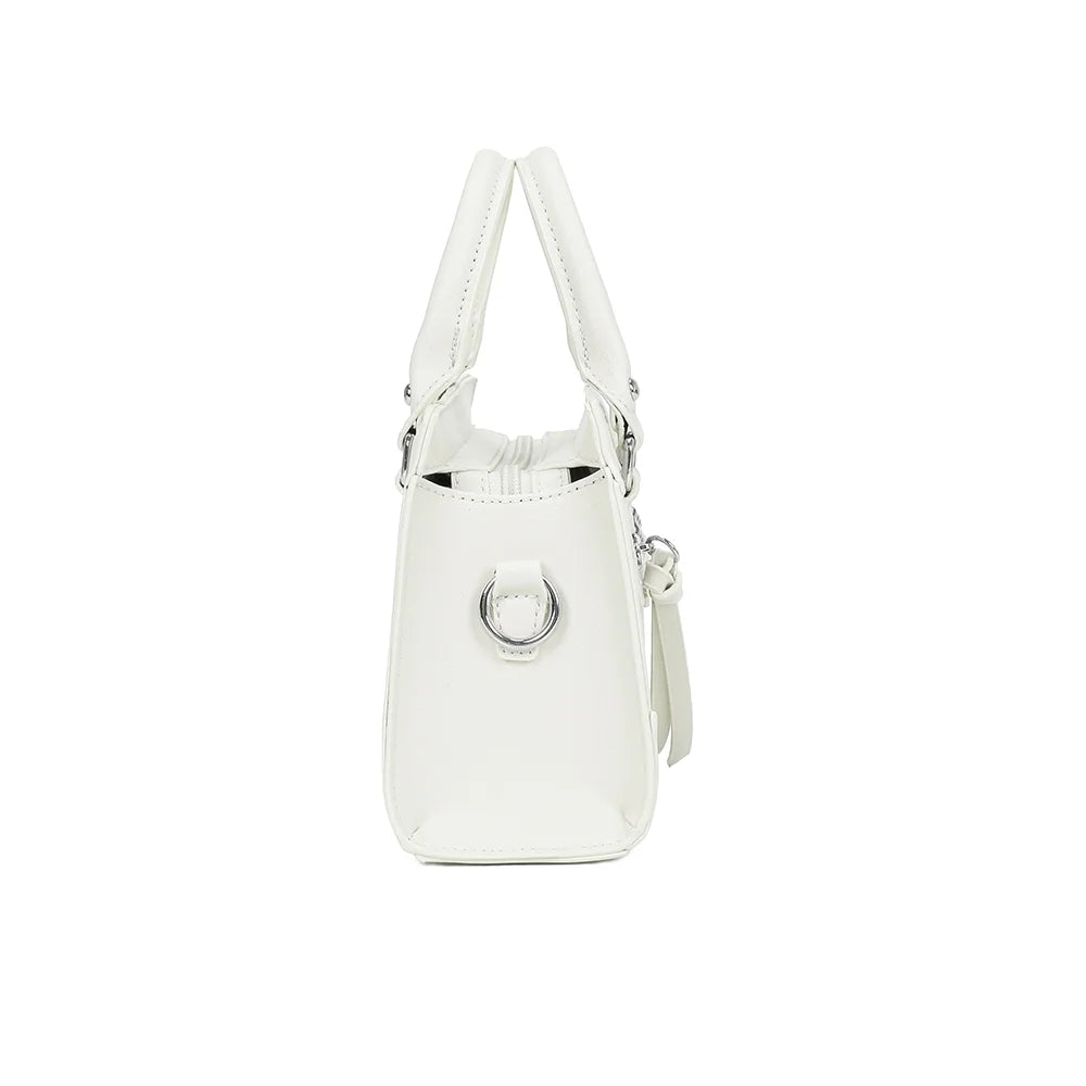 Profil du Minimal Chic blanc : 8 cm de profondeur et anneau métallique pour la sangle – réf. KJ-62058