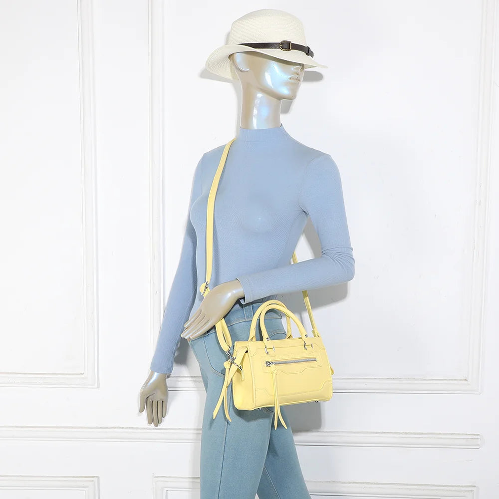 Sac à main femme Minimal Chic jaune porté à la main, format compact pour la ville – réf. KJ-62058