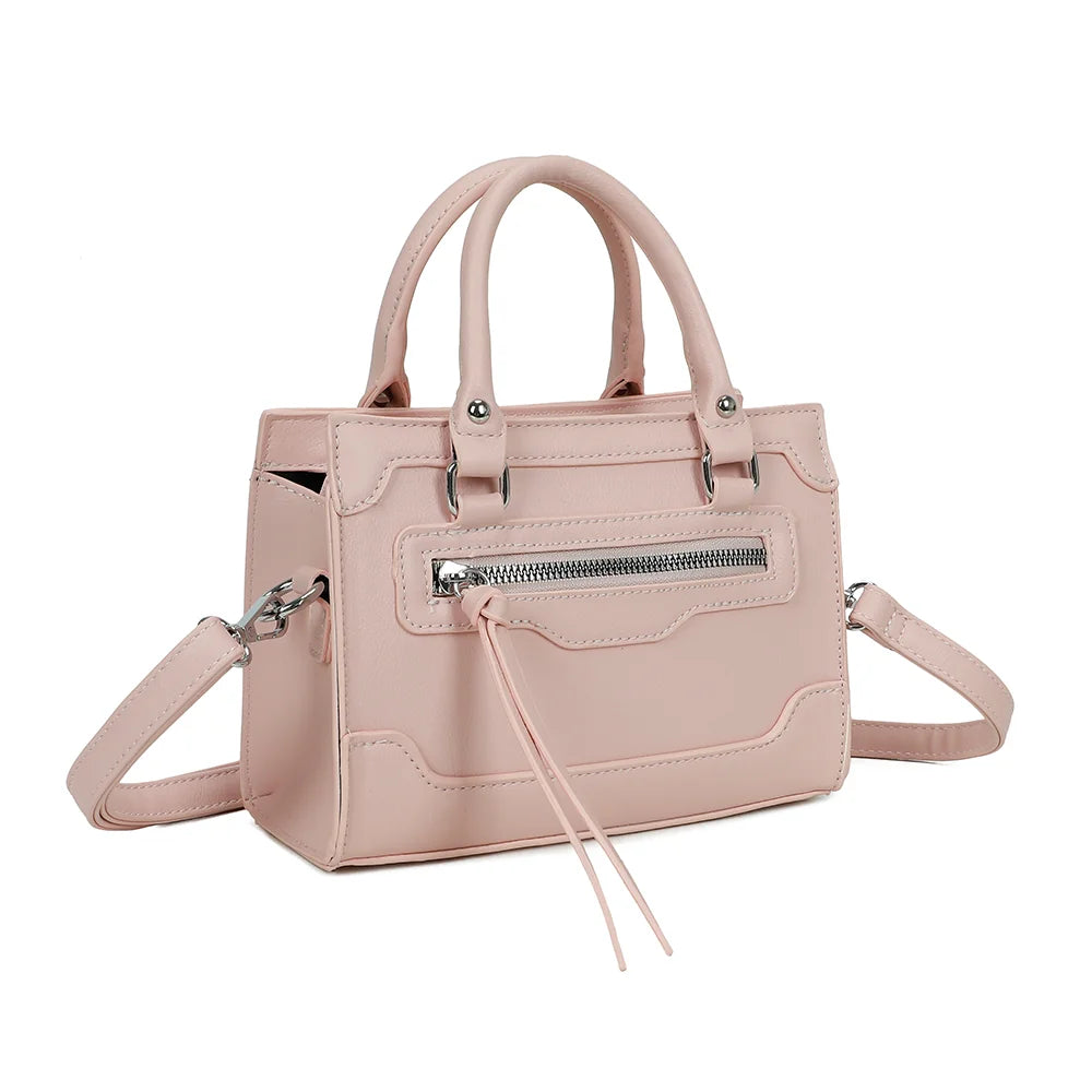 Minimal Chic rose vu de trois quarts : lignes nettes, anses courtes et longue tirette de zip – réf. KJ-62058