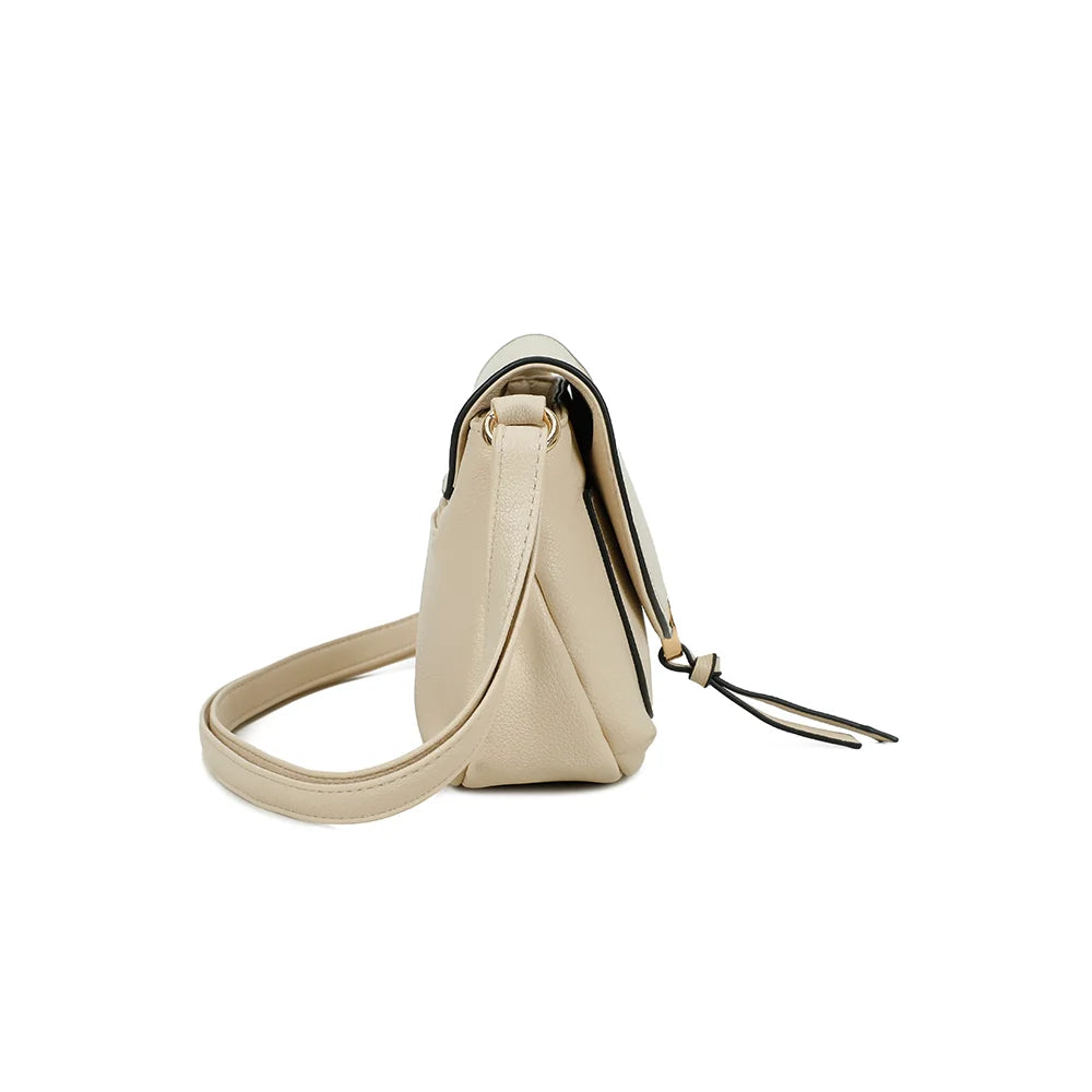 Profil du Mira beige : format compact de 8 cm de profondeur et boucle de réglage dorée – réf. Z-83082