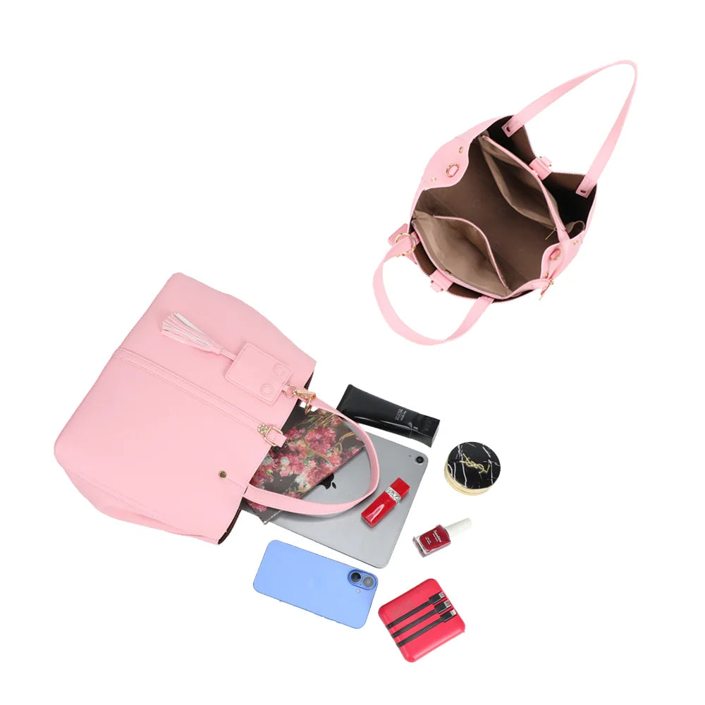 Intérieur compartimenté du Mirage rose pour organiser téléphone, portefeuille et maquillage – réf. DG-5814