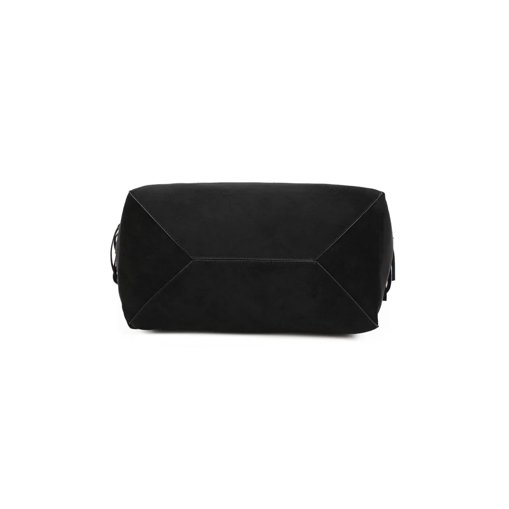 Dessous du cabas Nalya noir : base renforcée pour une meilleure tenue du sac au quotidien – réf. M-9452