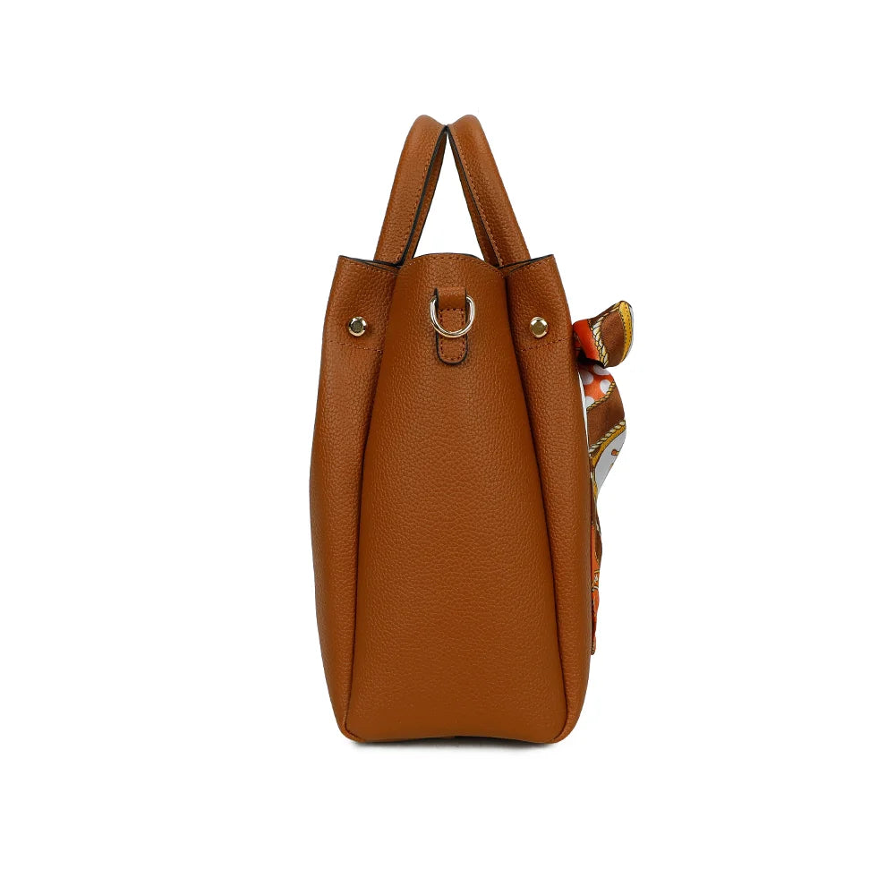 Profil du Nina camel : 12 cm de profondeur et anneau doré pour fixer la bandoulière amovible – réf. DQ-8704