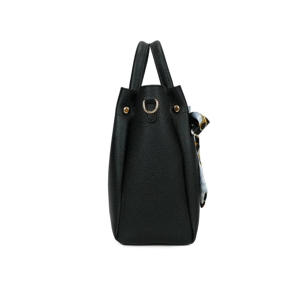 Profil du Nina noir : 12 cm de profondeur et anneau doré pour fixer la bandoulière amovible – réf. DQ-8704