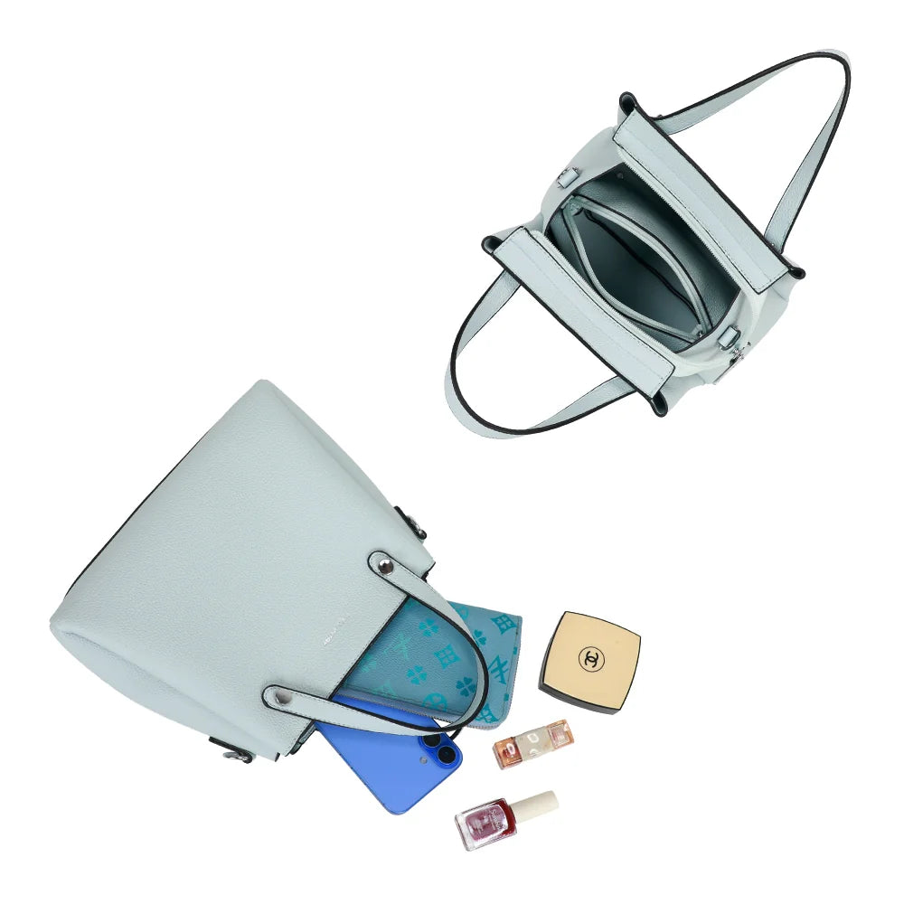 Intérieur du Noa bleu pastel : compartiment zippé avec poche zippée intégrée, téléphone et portefeuille – réf. DQ-8700