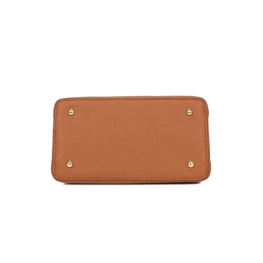 Dessous du Nola camel, base rectangulaire de 26 × 14 cm en simili cuir grainé vegan – réf. R-1948