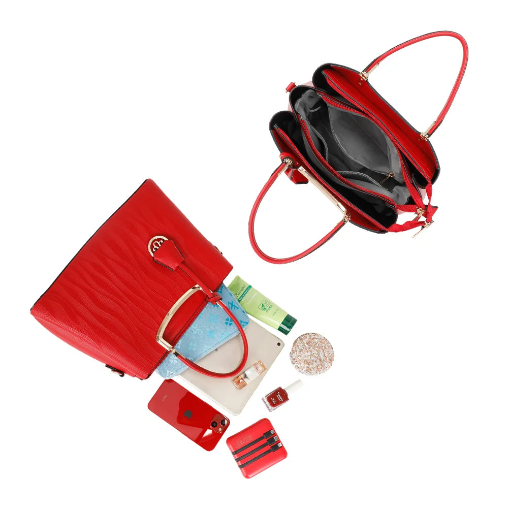 Intérieur du Noréline rouge clair : trois compartiments dont un central zippé pour ranger vos essentiels – réf. DQ-8697