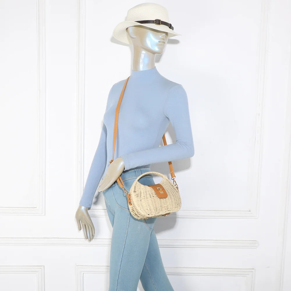 Sac Palma beige porté femme : bandoulière camel amovible pour un porté épaule ou croisé – réf. BL-31004