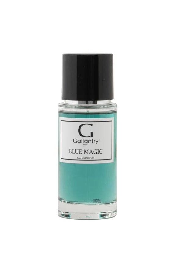 Flacon vaporisateur en verre de 50 ml de l'eau de parfum Blue Magic de Gallantry Paris, bouchon noir