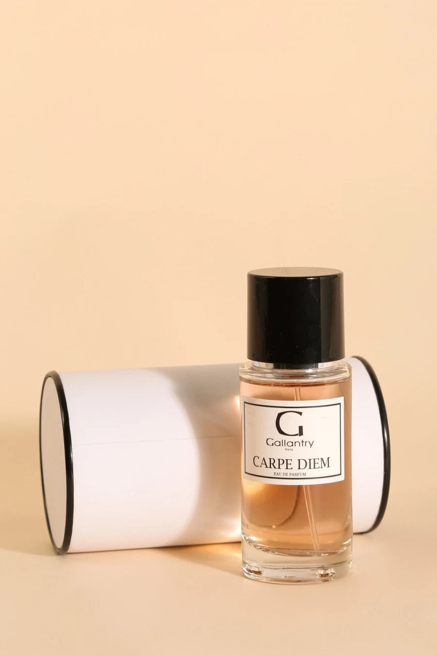 Flacon vaporisateur en verre de 50 ml à bouchon noir, eau de parfum Carpe Diem de Gallantry Paris