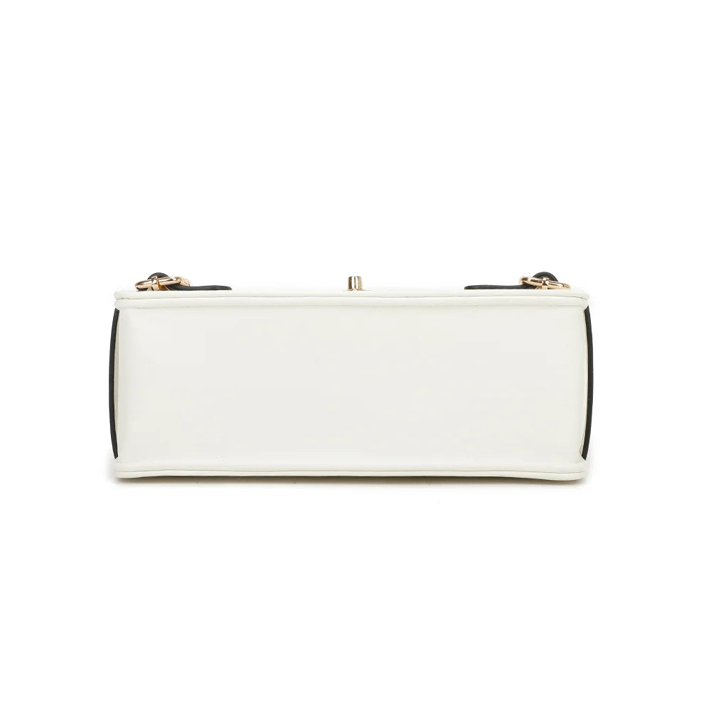 Dessous du Petit Chic blanc, une base rectangulaire qui garde la silhouette bien structurée – réf. C-0176-2