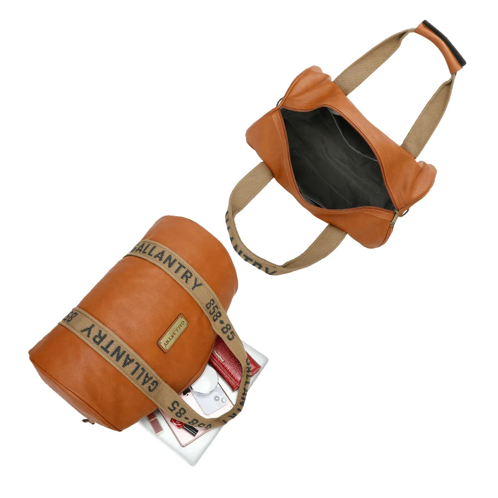 Polochon marron ouvert : grand compartiment zippé pour les affaires du week-end ou du sport – réf. Z-83049