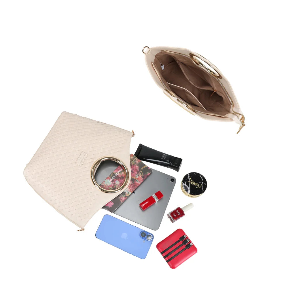 Intérieur du Portofino beige : fermeture zippée et poches plaquées pour les essentiels – réf. DG-5821