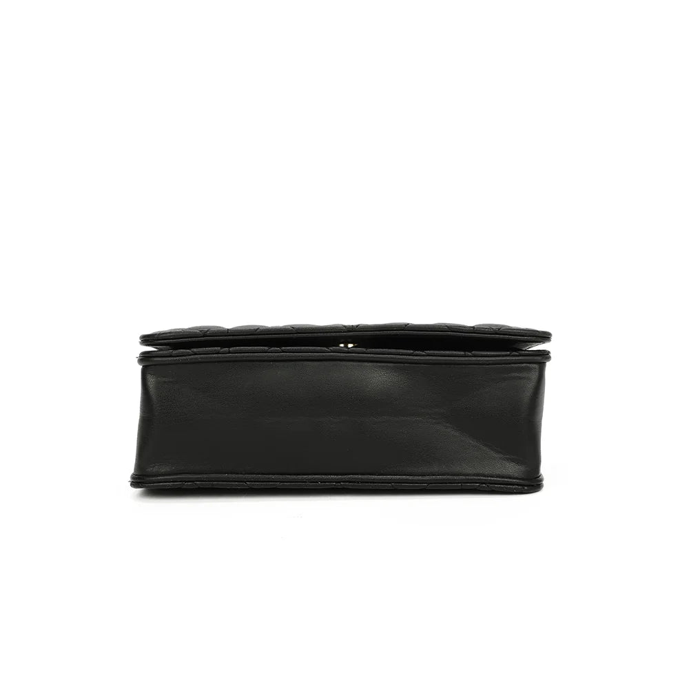Dessous du Quilted Éclat noir, base rectangulaire nette en synthétique lisse – réf. C-0146