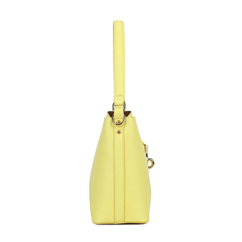 Profil du Roséa jaune : 12 cm de profondeur et anneaux dorés pour la bandoulière – réf. DQ-23005