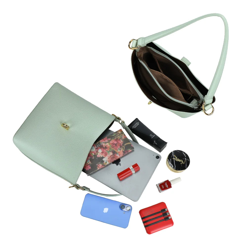 Intérieur du Roséa vert clair : grand compartiment, poche zippée et poches plates – réf. DQ-23005