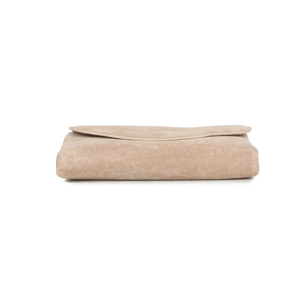 Dessous du portefeuille Rosina taupe, finition effet suédine soignée jusque dans les détails – réf. SF-69055-1