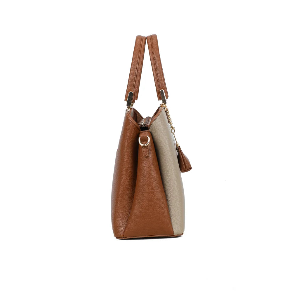 Profil du Serena Duo marron : soufflet de 12 cm et anneau doré pour accrocher la bandoulière amovible – réf. M-9130-A