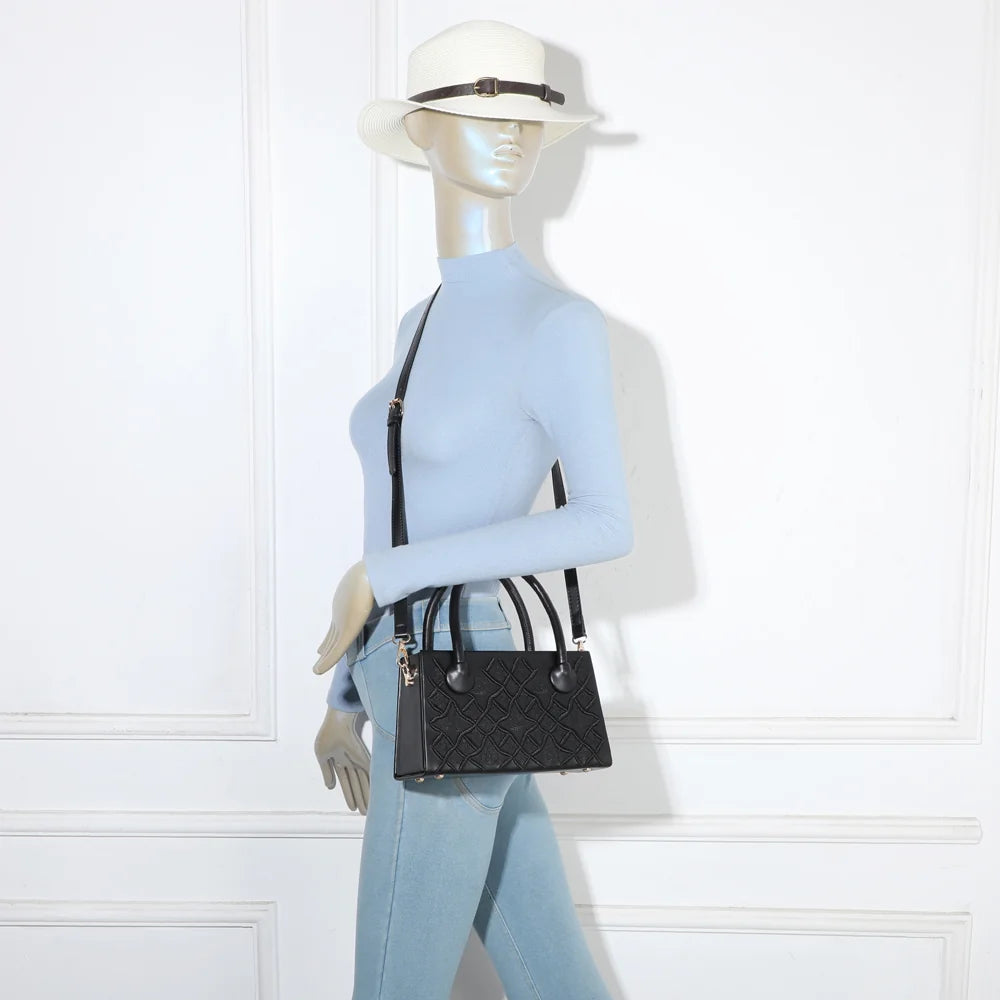 Sac à main femme Sienna noir porté, à la main ou avec sa bandoulière amovible – réf. YL-26014