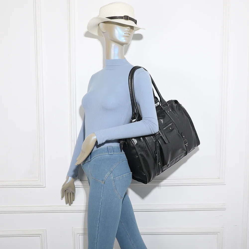 Sac cabas femme Skyla Métallique Grand noir porté à l’épaule ou en bandoulière – réf. R-1979-5