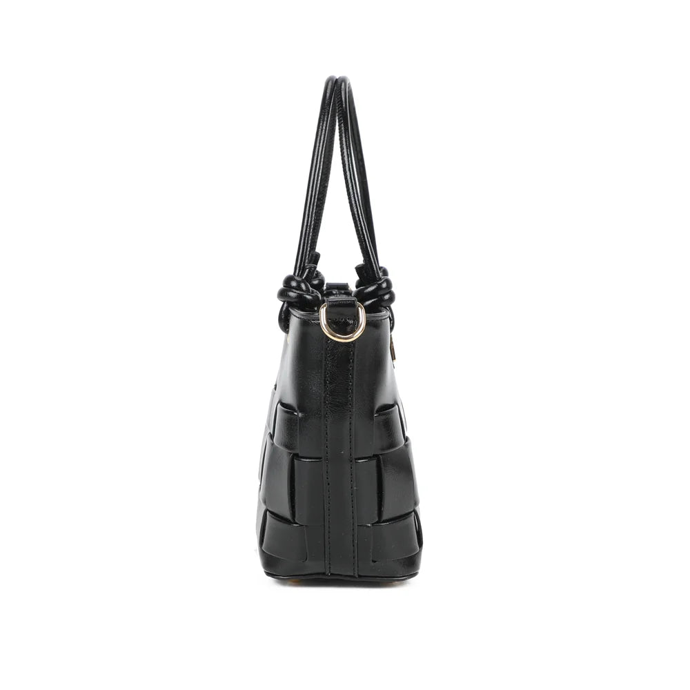 Profil du Sonia noir : 9 cm de profondeur et anneau doré pour accrocher la bandoulière – réf. DG-5806