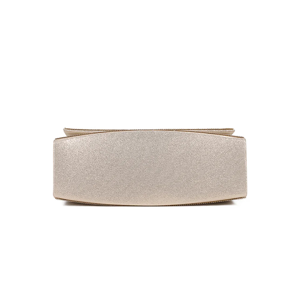Dessous du Stellaire bronze, base à la ligne incurvée qui signe la silhouette de ce sac de soirée – réf. LD-93004