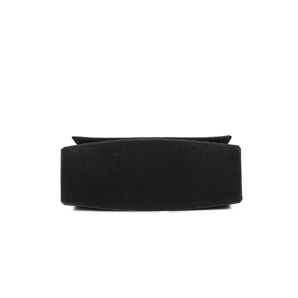 Dessous du Stellaire noir, base à la ligne incurvée qui signe la silhouette de ce sac de soirée – réf. LD-93004